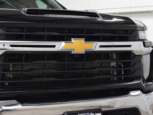Used 2024 Chevrolet Silverado 2500 LT w/ All Star Edition image 11