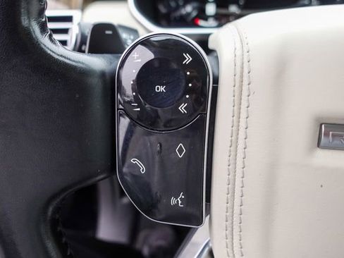 Used 2019 Land Rover Range Rover HSE image 13