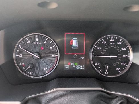 Used 2025 Subaru Outback Touring AWD/4WD image 12
