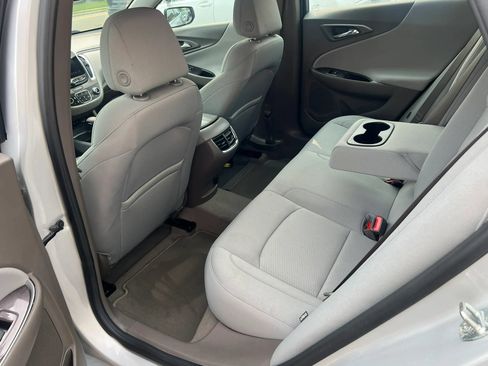Used 2021 Chevrolet Malibu LT FWD image 26