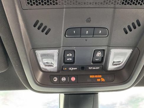 Used 2020 Cadillac XT6 Premium Luxury w/ Platinum Package FWD image 21