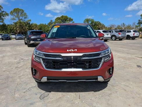 Certified 2024 Kia Seltos SX image 3