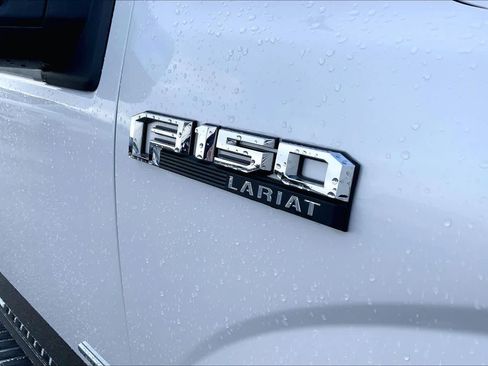 Used 2015 Ford F150 Lariat image 9
