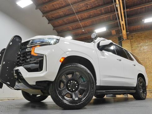 Used 2022 Chevrolet Tahoe 2WD w/ Remote Keyless Entry Package image 3