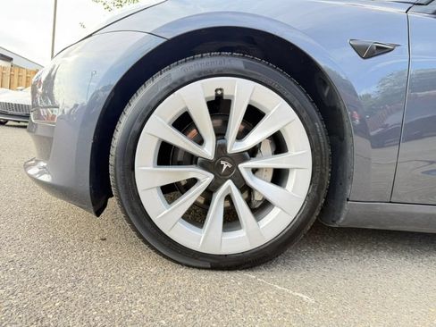 Used 2022 Tesla Model 3 Long Range AWD/4WD image 34