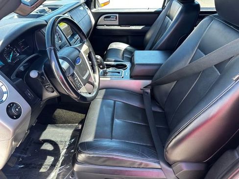 Used 2017 Ford Expedition Limited w/ Equipment Group 301A image 10