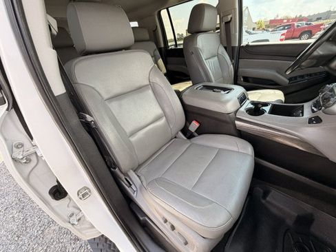 Used 2017 Chevrolet Suburban LT AWD/4WD image 8