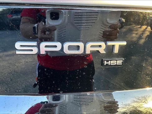 Used 2020 Land Rover Range Rover Sport HSE image 30