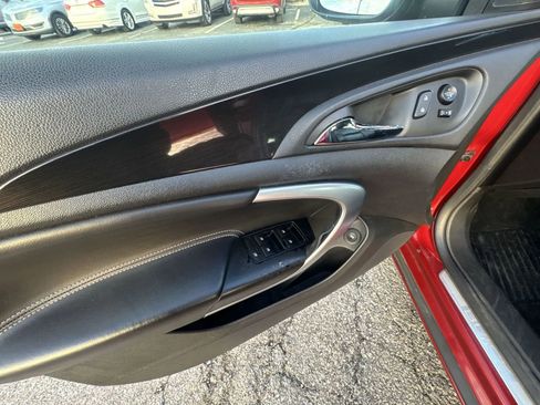 Used 2014 Buick Regal image 15