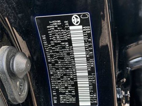 Certified 2024 Toyota Corolla LE image 25