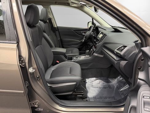 Used 2021 Subaru Forester Premium image 15