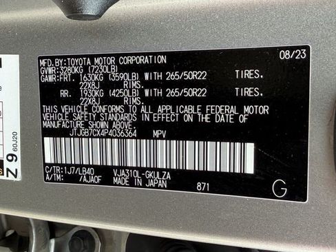 Used 2023 Lexus LX 600 4WD w/ Accessory Package (Z1) image 36