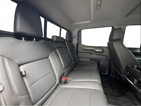 Used 2024 GMC Sierra 1500 SLT image 28
