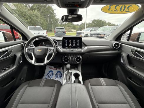 Used 2023 Chevrolet Blazer LT w/ Convenience Package image 11