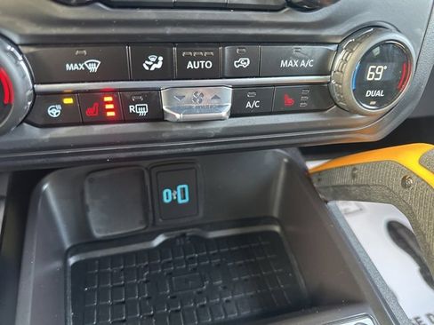 Used 2024 Ford Bronco Badlands image 45