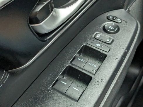 Used 2022 Honda CR-V Touring image 21