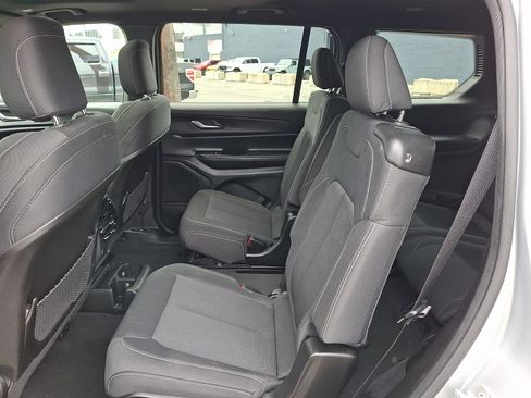 Used 2024 Jeep Grand Cherokee L Laredo AWD/4WD image 11