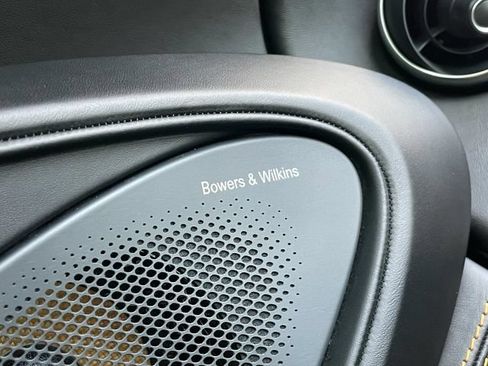 Used 2019 McLaren 570S Spider RWD image 6