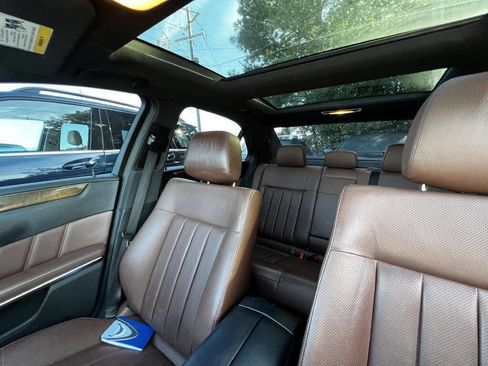 Used 2014 Mercedes-Benz E 550 4MATIC Sedan image 37