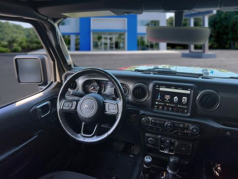 Used 2022 Jeep Wrangler Unlimited Sport AWD/4WD image 31