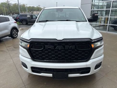 Used 2025 RAM 1500 Big Horn AWD/4WD image 2