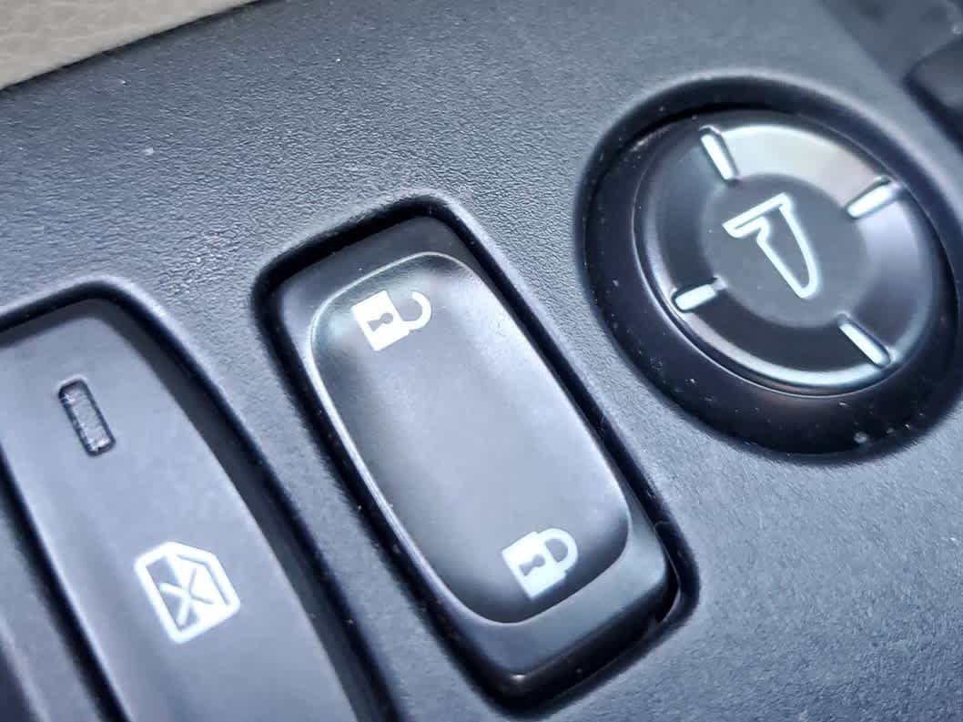 Used 2025 Honda Pilot Touring image 20