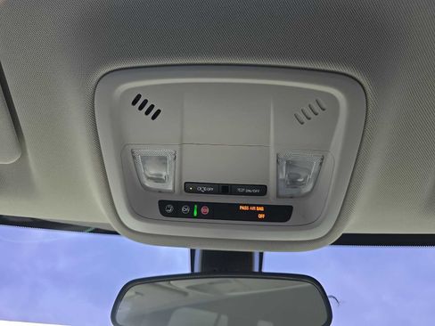 Used 2019 Chevrolet Traverse LS FWD image 27