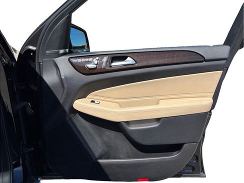 Used 2018 Mercedes-Benz GLS 450 4MATIC image 51