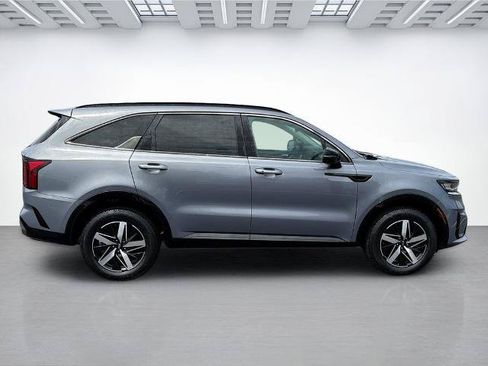 Used 2021 Kia Sorento EX w/ Panoramic Sunroof Package AWD/4WD image 2
