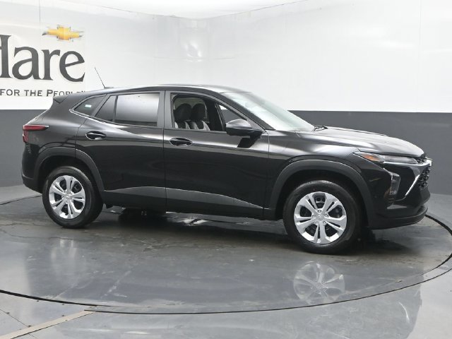 New 2026 Chevrolet Trax LS FWD image 1