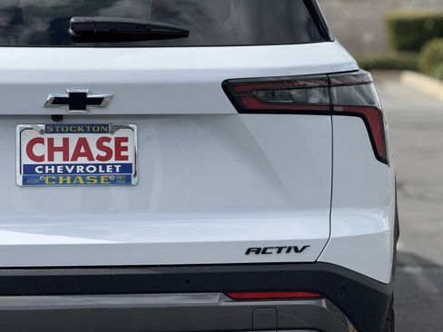 New 2026 Chevrolet Equinox ACTIV w/ LPO, Floor Liner Package image 7