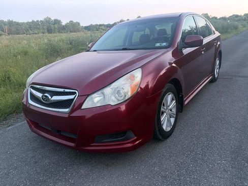 Used 2011 Subaru Legacy 2.5i Premium AWD/4WD image 3