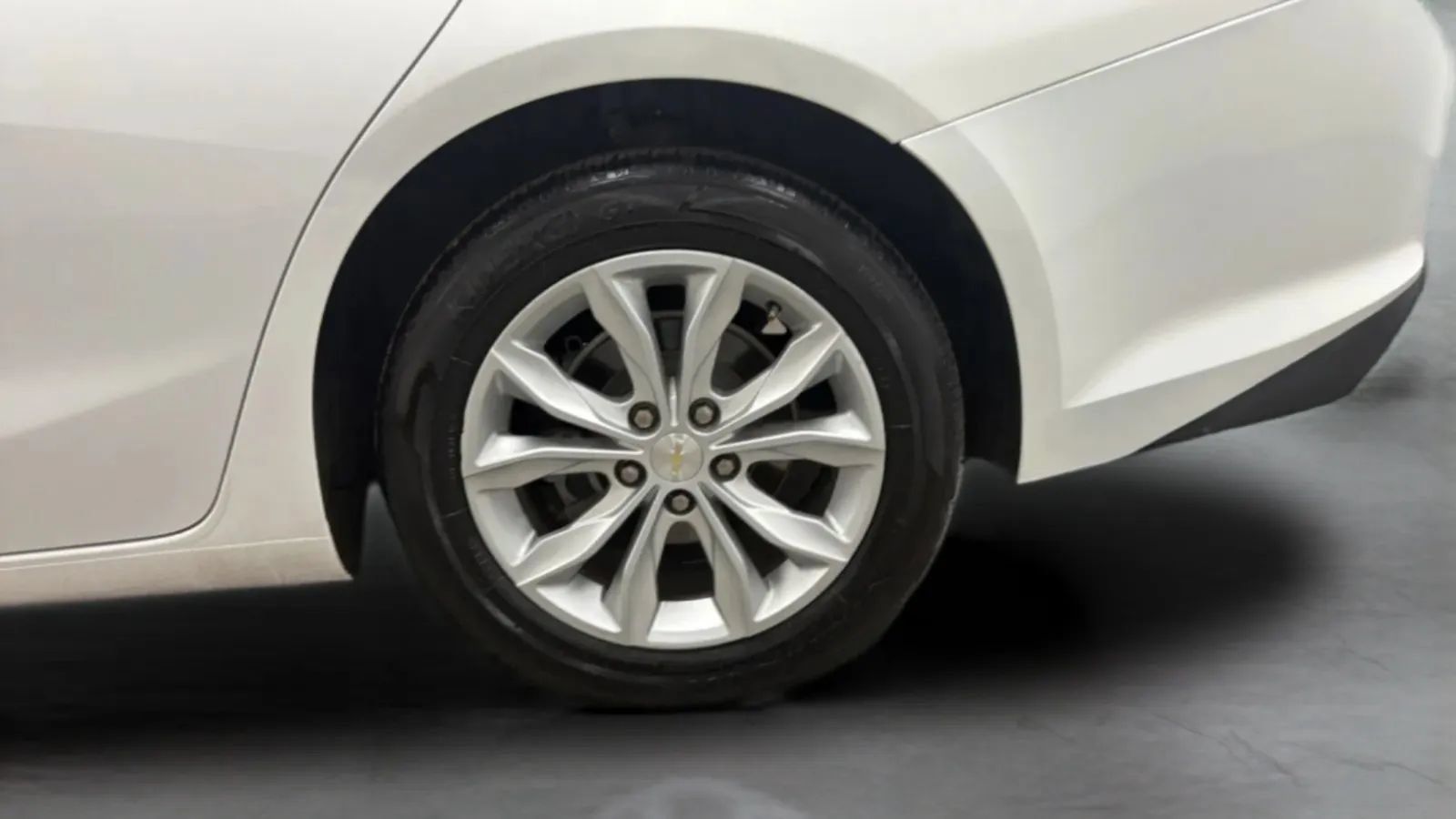 Used 2021 Chevrolet Malibu LT FWD image 28