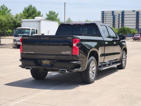 Used 2021 Chevrolet Silverado 1500 High Country w/ Technology Package AWD/4WD image 5
