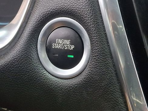 Used 2023 Chevrolet Traverse LT w/ LT Premium Package image 30