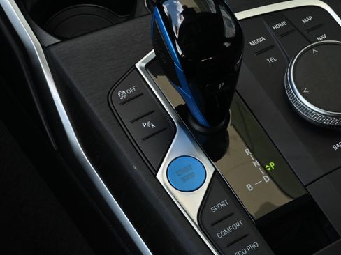 Certified 2023 BMW i4 eDrive35 RWD image 22