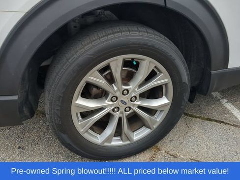 Used 2020 Ford Explorer XLT w/ Equipment Group 202A AWD/4WD image 14