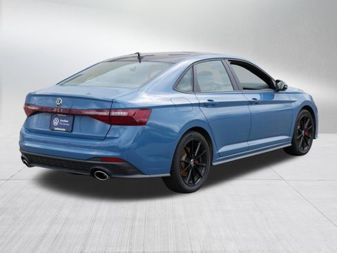 Used 2025 Volkswagen Jetta GLI Autobahn FWD image 7