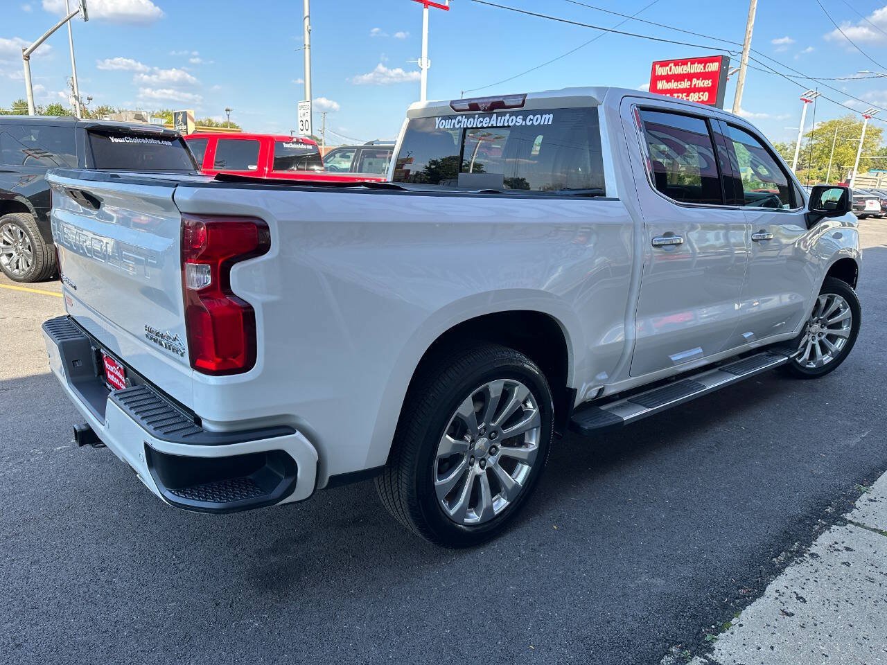 Used 2021 Chevrolet Silverado 1500 High Country w/ Technology Package AWD/4WD image 9