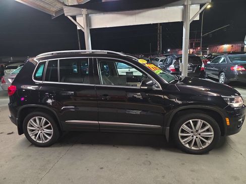 Used 2013 Volkswagen Tiguan SE image 9