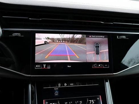 Used 2025 Audi Q8 Premium Plus image 26