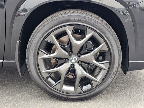 Used 2026 Lexus TX 500h AWD w/ Technology Package image 8