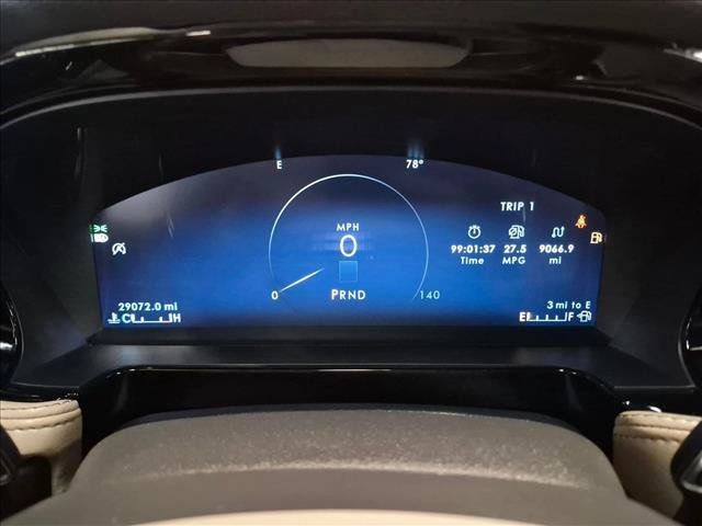 Used 2023 Lincoln Corsair FWD image 11