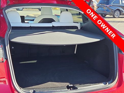 Used 2023 Tesla Model Y Long Range image 9