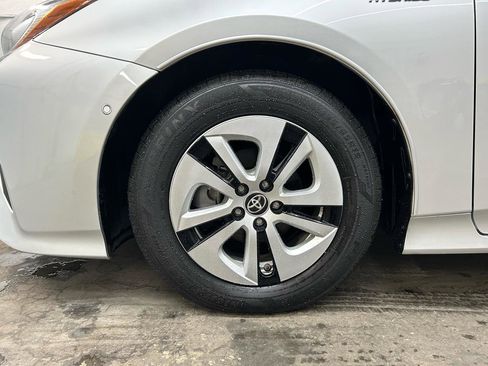 Used 2018 Toyota Prius Two w/ Prius Two Safety Plus Package image 11