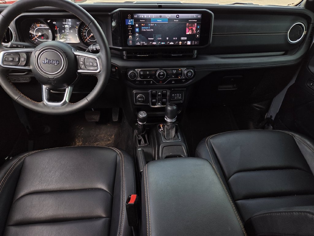 Used 2024 Jeep Wrangler Unlimited Sahara w/ Dual Top Group AWD/4WD image 28