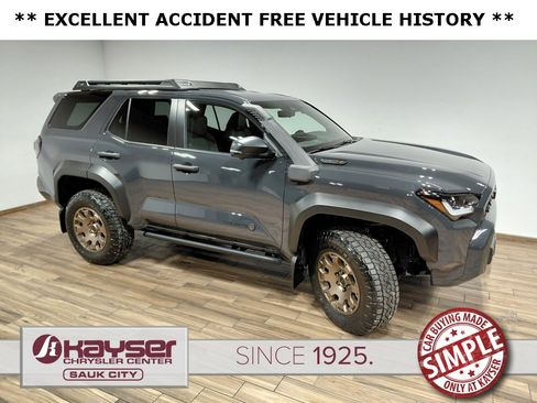 Used 2025 Toyota 4Runner Trailhunter image 25