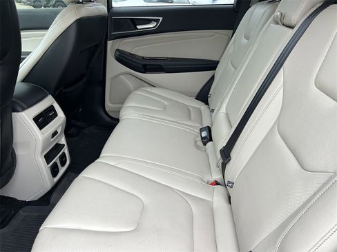 Used 2017 Ford Edge Titanium w/ Equipment Group 301A image 16