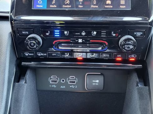 Used 2022 Jeep Grand Cherokee Trailhawk AWD/4WD image 18