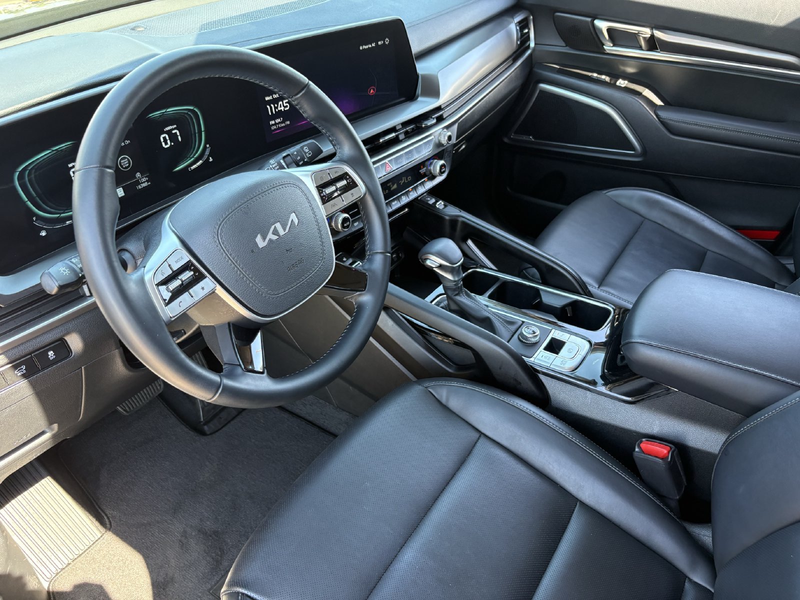Used 2025 Kia Telluride S FWD image 23